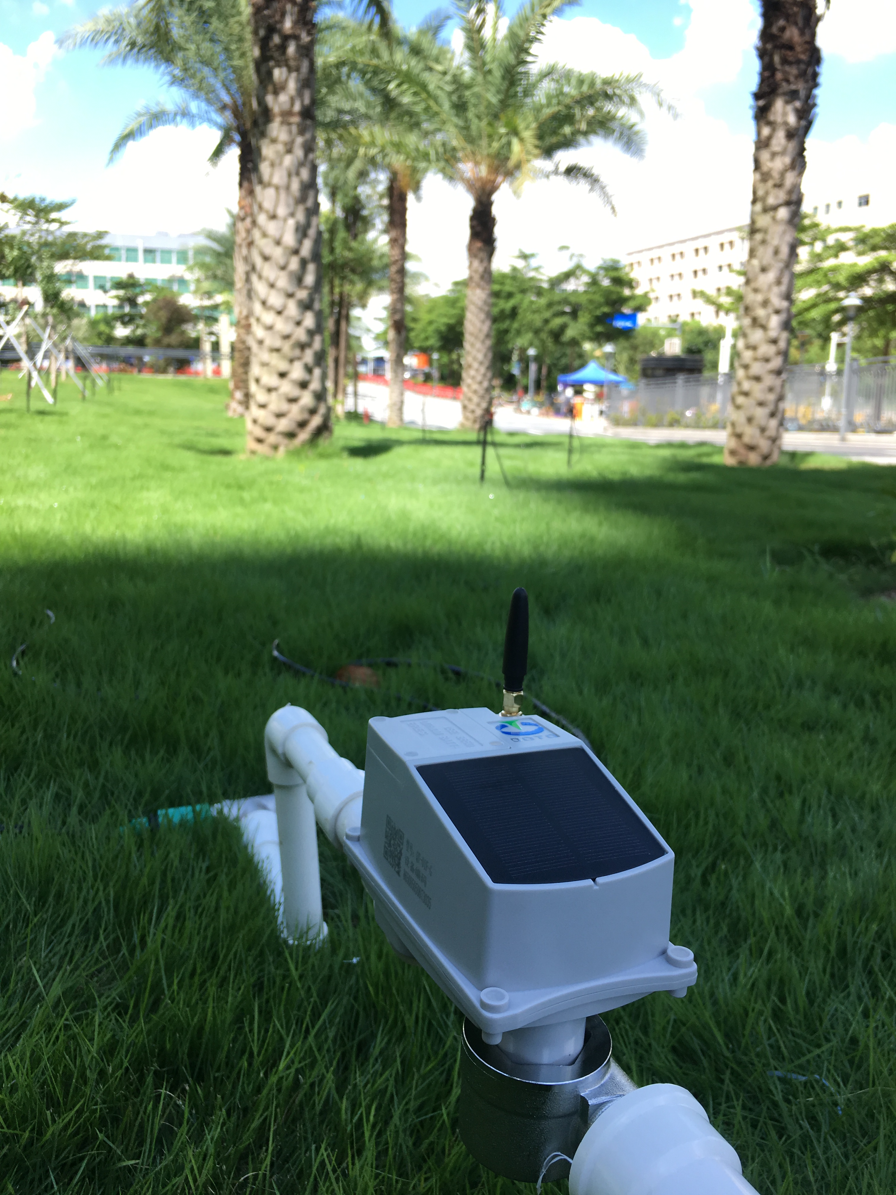 Temporizador de manguera de jardín inteligente controlado por GSM con servicios IoT totalmente administrados